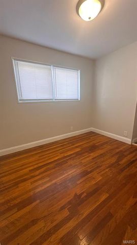 3437 Elmhurst Drive, Bel Ridge, MO 63121