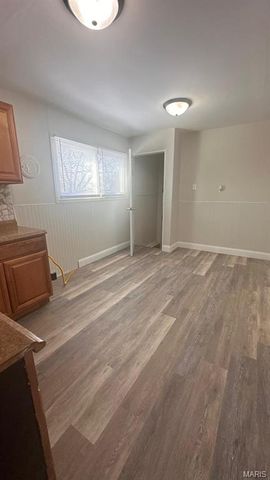 3437 Elmhurst Drive, Bel Ridge, MO 63121