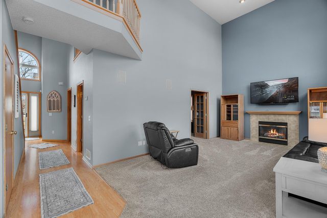 6785 Wildflower Drive S, Cottage Grove, MN 55016