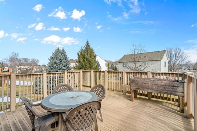 6785 Wildflower Drive S, Cottage Grove, MN 55016