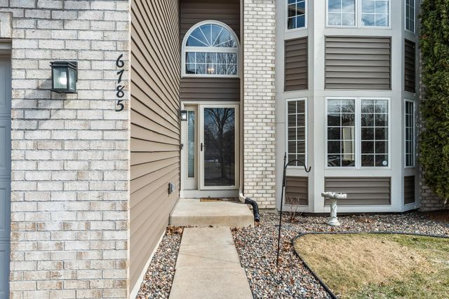 6785 Wildflower Drive S, Cottage Grove, MN 55016