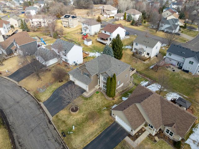 6785 Wildflower Drive S, Cottage Grove, MN 55016