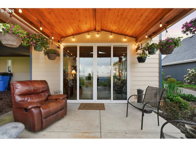 2031 Nw COLUMBIA SUMMIT Dr, Camas, WA 98607