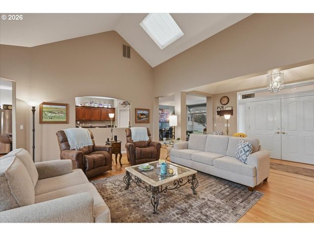 2031 Nw COLUMBIA SUMMIT Dr, Camas, WA 98607