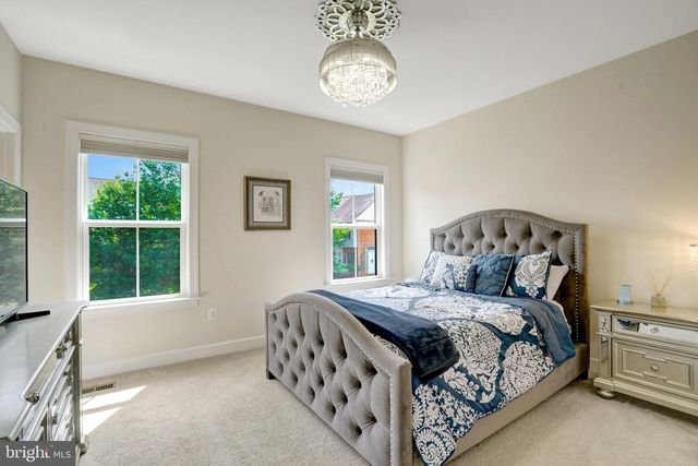 3683 AMBROSE HILLS RD, Falls Church, VA 22041