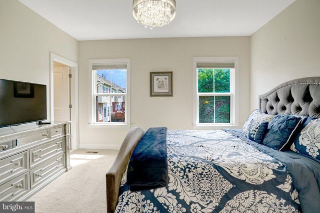 3683 AMBROSE HILLS RD, Falls Church, VA 22041