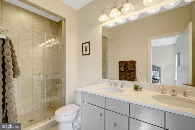 3683 AMBROSE HILLS RD, Falls Church, VA 22041