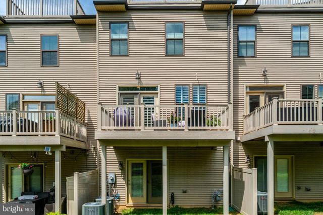 3683 AMBROSE HILLS RD, Falls Church, VA 22041