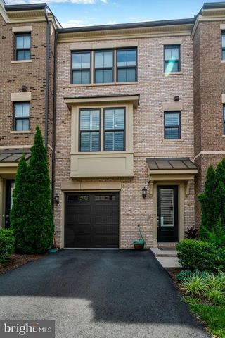 3683 AMBROSE HILLS RD, Falls Church, VA 22041