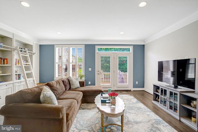 3683 AMBROSE HILLS RD, Falls Church, VA 22041
