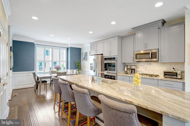 3683 AMBROSE HILLS RD, Falls Church, VA 22041