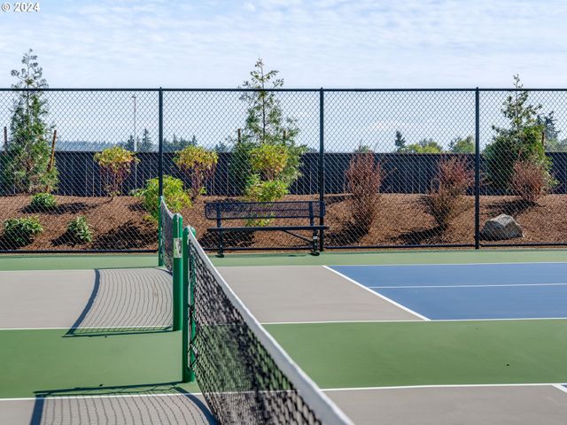 1837 S Pepperwood St, Canby, OR 97013