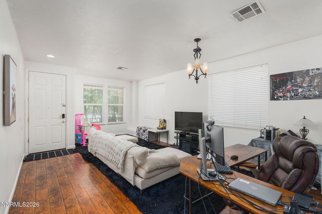 6960 Rioja Court, Sparks, NV 89436