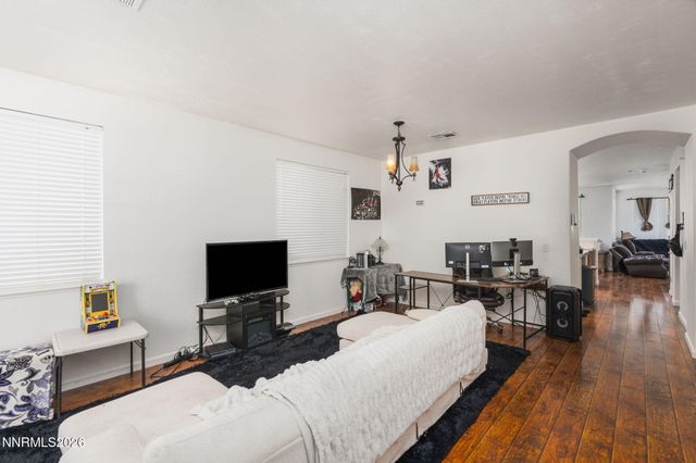 6960 Rioja Court, Sparks, NV 89436