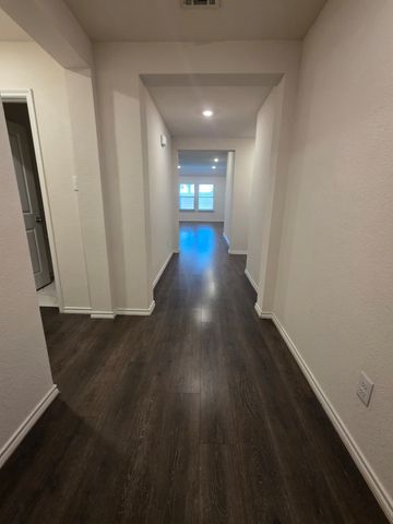 1215 Knoll Drive, Ennis, TX 75119