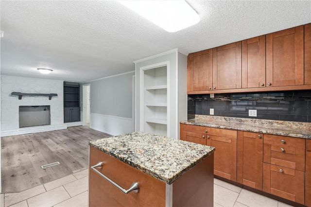 911 N 141st Street, Bonner Springs, KS 66012
