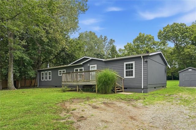 911 N 141st Street, Bonner Springs, KS 66012