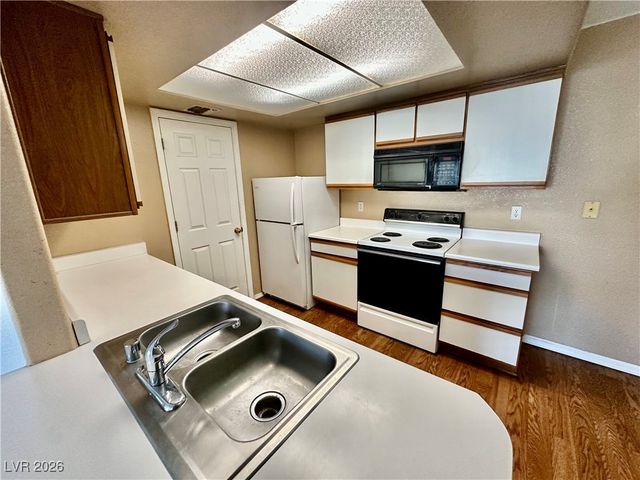 3550 Bay Sands Drive 2097, Laughlin, NV 89029