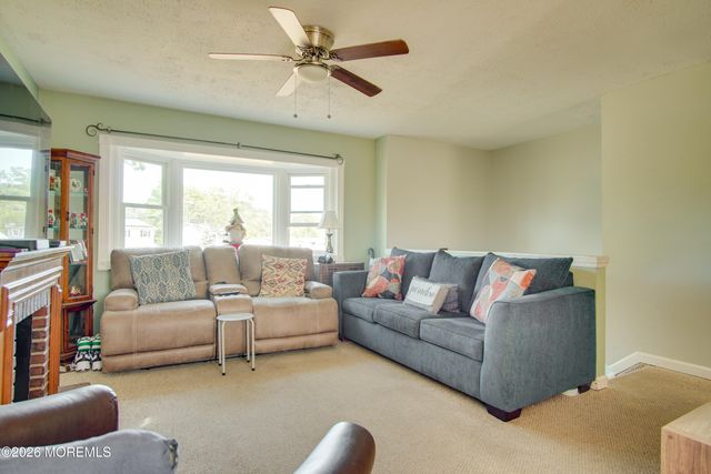 834 Ross Street, Toms River, NJ 08753