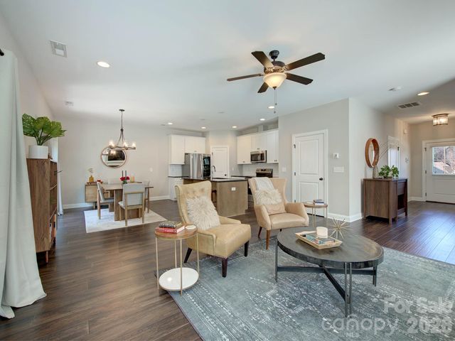 2656 Poplar Cove Drive NW, Concord, NC 28027