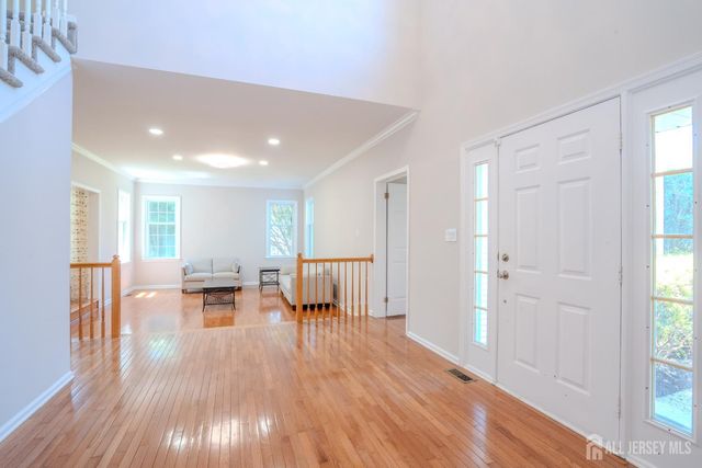 37 Kinglet Drive, Plainsboro, NJ 08536