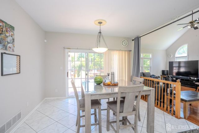 37 Kinglet Drive, Plainsboro, NJ 08536