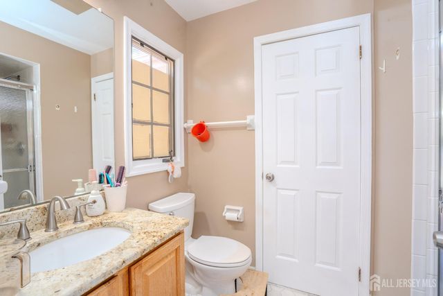 37 Kinglet Drive, Plainsboro, NJ 08536