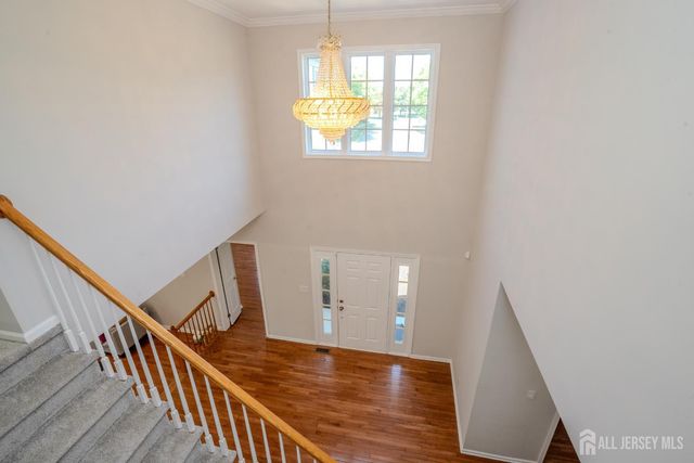 37 Kinglet Drive, Plainsboro, NJ 08536