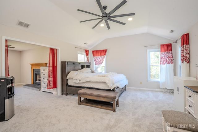 37 Kinglet Drive, Plainsboro, NJ 08536