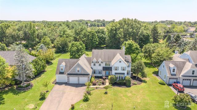 37 Kinglet Drive, Plainsboro, NJ 08536