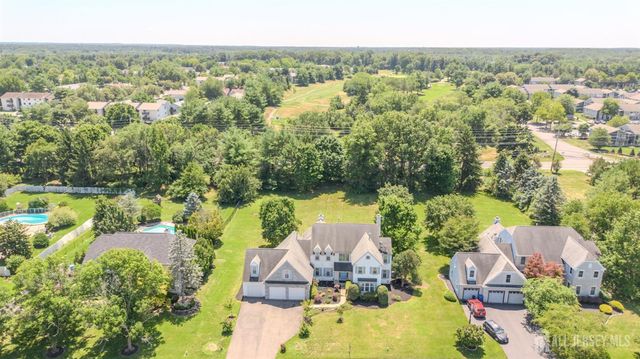 37 Kinglet Drive, Plainsboro, NJ 08536