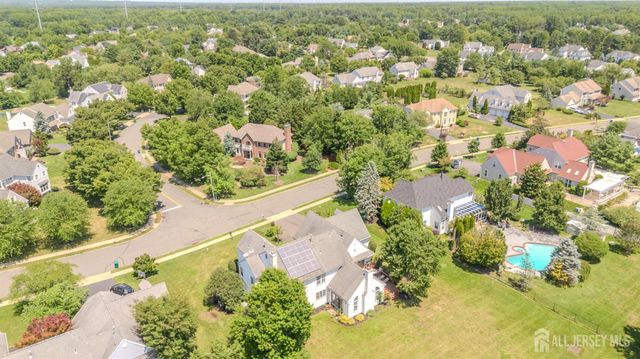 37 Kinglet Drive, Plainsboro, NJ 08536