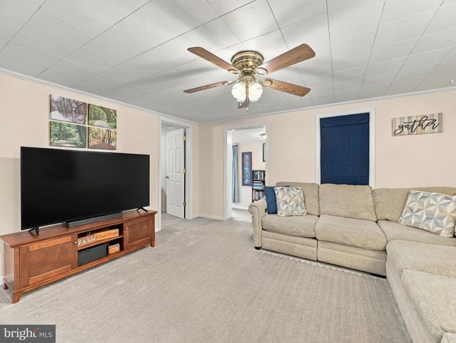 15848 LOCKWOOD RD, Williamsport, MD 21795