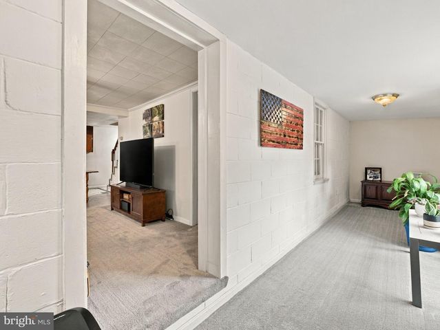 15848 LOCKWOOD RD, Williamsport, MD 21795