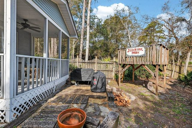 111 Travellers Way, St Simons Island, GA 31522