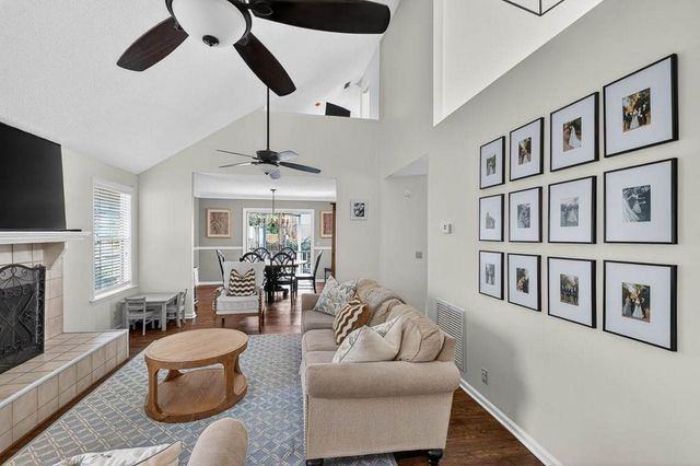 111 Travellers Way, St Simons Island, GA 31522