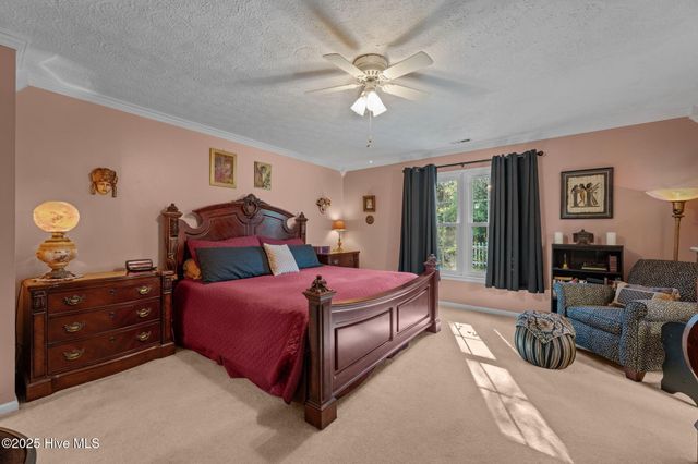 211 Mahaffey Court, New Bern, NC 28560