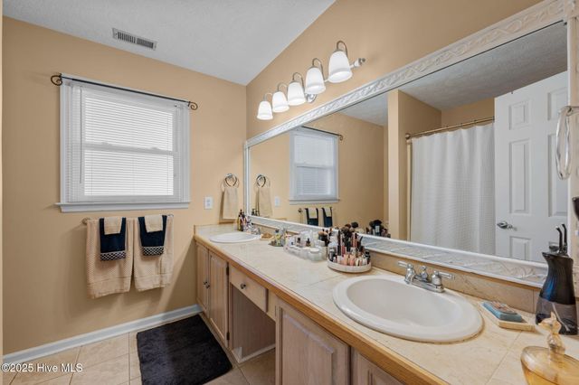 211 Mahaffey Court, New Bern, NC 28560