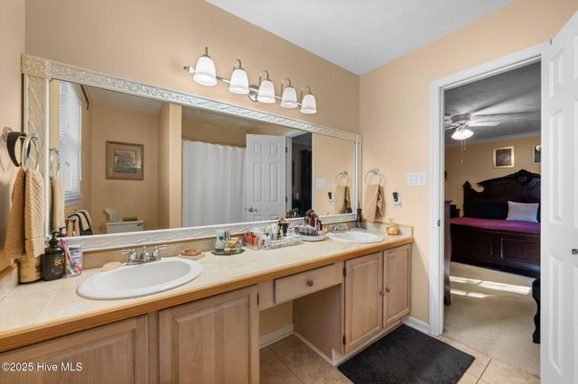 211 Mahaffey Court, New Bern, NC 28560