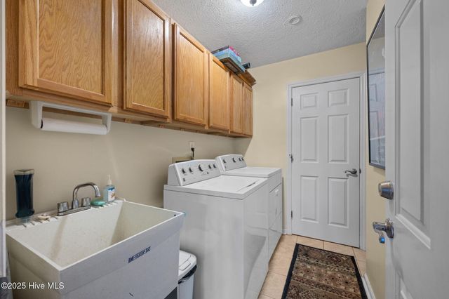 211 Mahaffey Court, New Bern, NC 28560