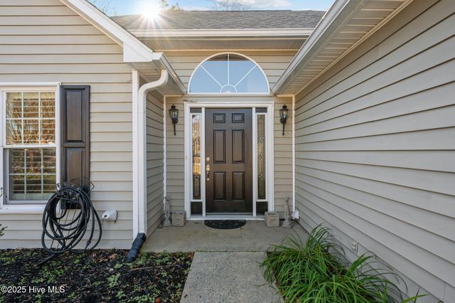 211 Mahaffey Court, New Bern, NC 28560