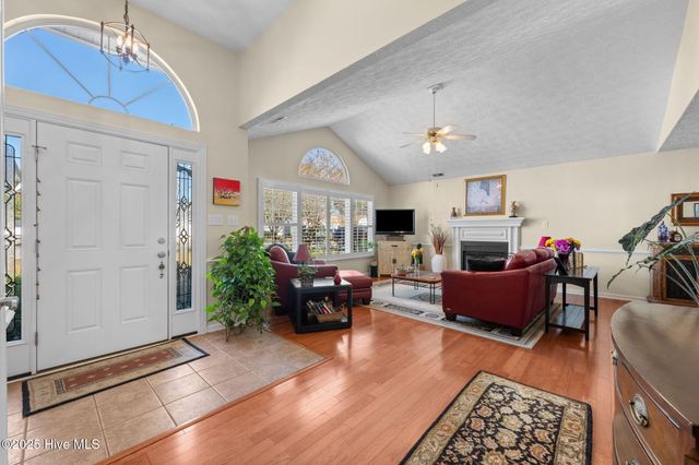 211 Mahaffey Court, New Bern, NC 28560