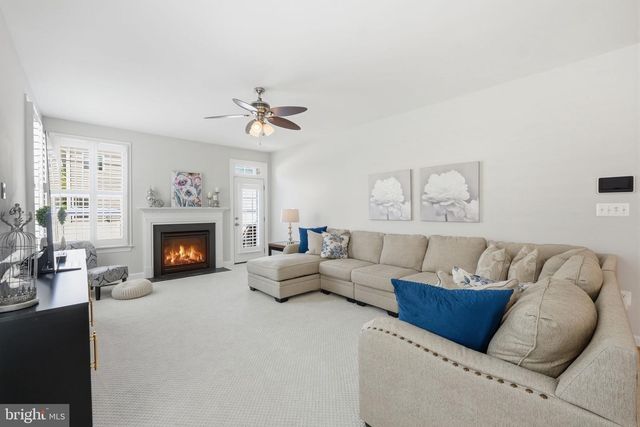 41688 BLUE GRAMA CIR, Aldie, VA 20105