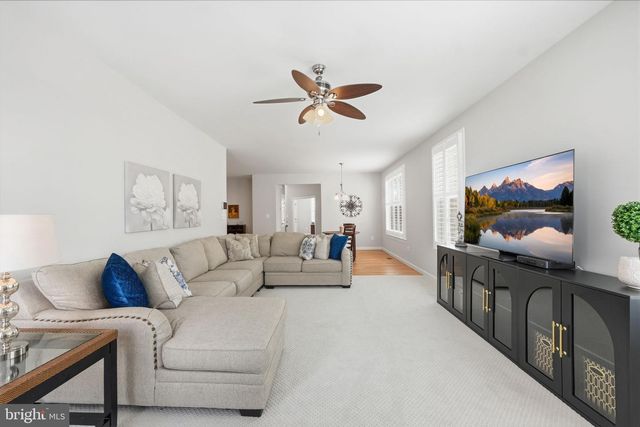41688 BLUE GRAMA CIR, Aldie, VA 20105