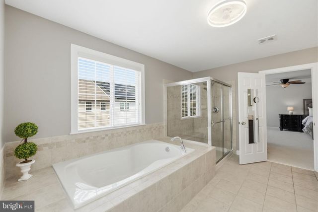 41688 BLUE GRAMA CIR, Aldie, VA 20105