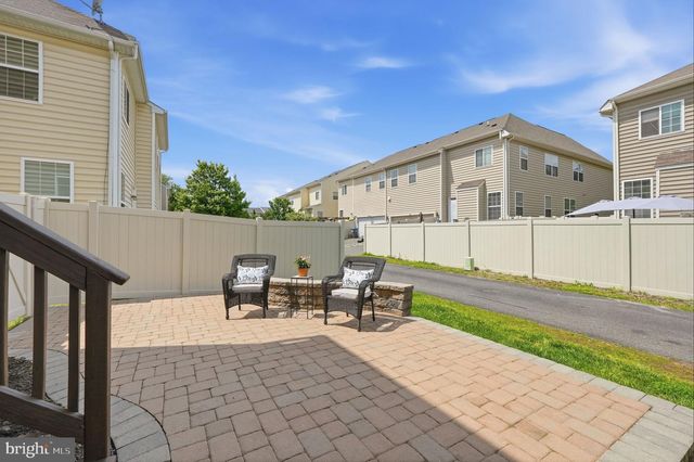 41688 BLUE GRAMA CIR, Aldie, VA 20105