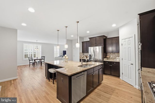 41688 BLUE GRAMA CIR, Aldie, VA 20105