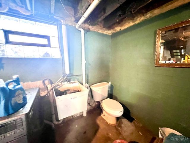 6372 Savannah, Cincinnati, OH 45224