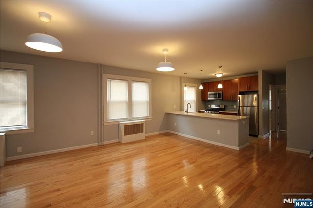 222 Irving Place 4, Lyndhurst, NJ 07071