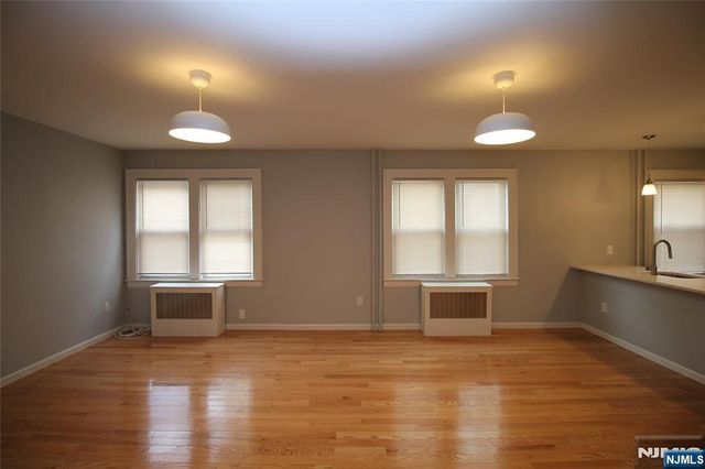 222 Irving Place 4, Lyndhurst, NJ 07071